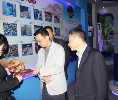 江西省發(fā)改委服務業(yè)處彭小平處長蒞臨仙客來公司考察