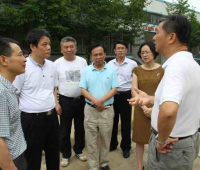 江西省林業(yè)廳廳長(zhǎng)閻鋼軍蒞臨仙客來公司視察、指導(dǎo)工作