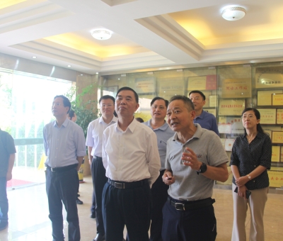 江西省人大常委會(huì)委員、省人大監(jiān)察司法委副主任委員何剛一行蒞臨仙客來(lái)調(diào)研知識(shí)產(chǎn)權(quán)創(chuàng)建工作