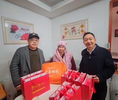 仙客來(lái)再次慰問(wèn)烈士親屬